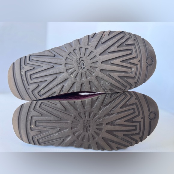 UGG Knit Sweater Classic Cardy Button Boots Casual Winter Fall Women’s Size 8 - Picture 7 of 8